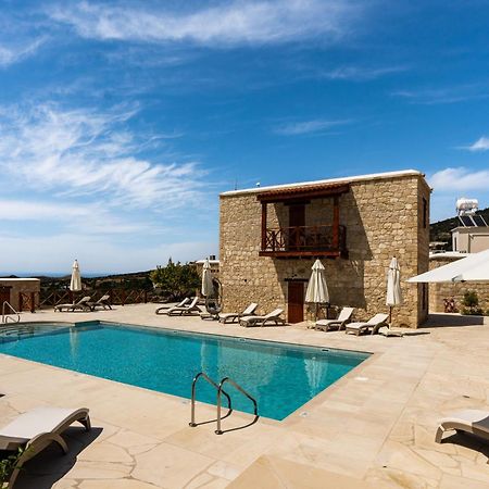 Harma Traditional Boutique Suites Paphos ภายนอก รูปภาพ