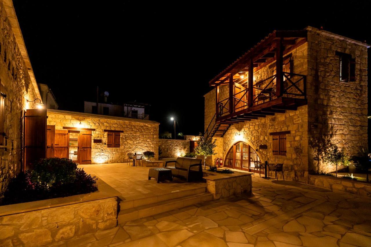 Harma Traditional Boutique Suites Paphos ภายนอก รูปภาพ