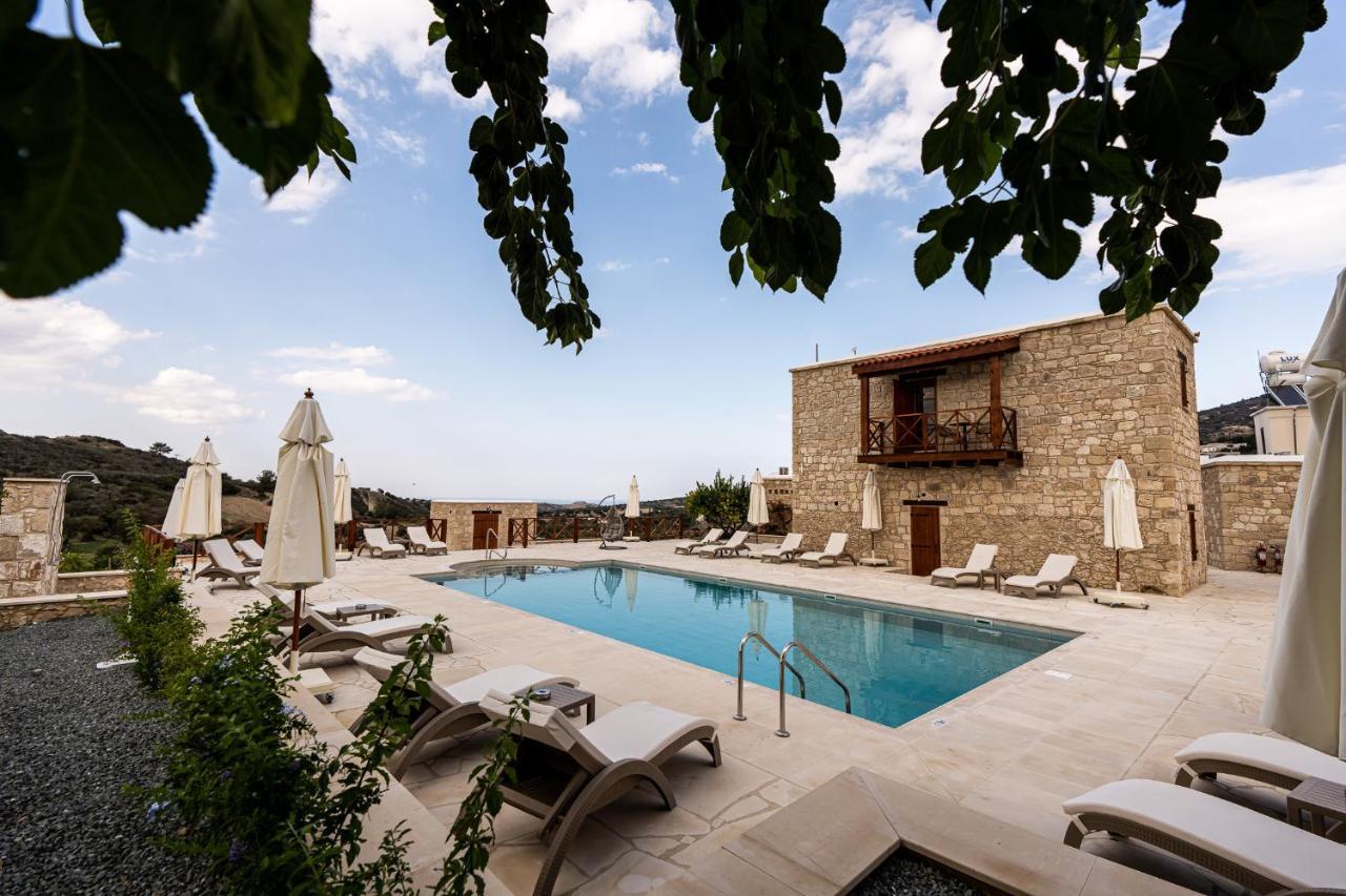 Harma Traditional Boutique Suites Paphos ภายนอก รูปภาพ