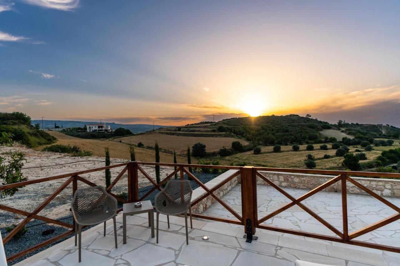 Harma Traditional Boutique Suites Paphos ภายนอก รูปภาพ