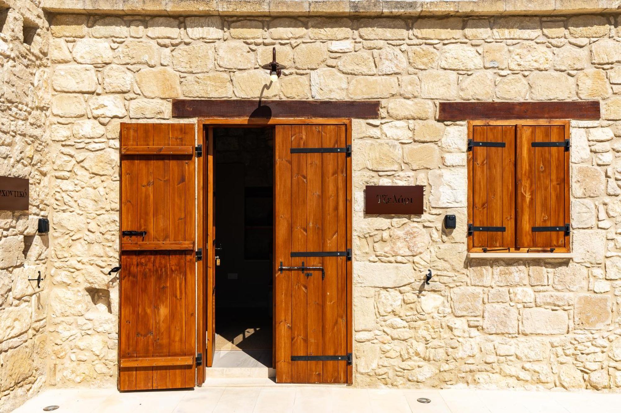 Harma Traditional Boutique Suites Paphos ห้อง รูปภาพ