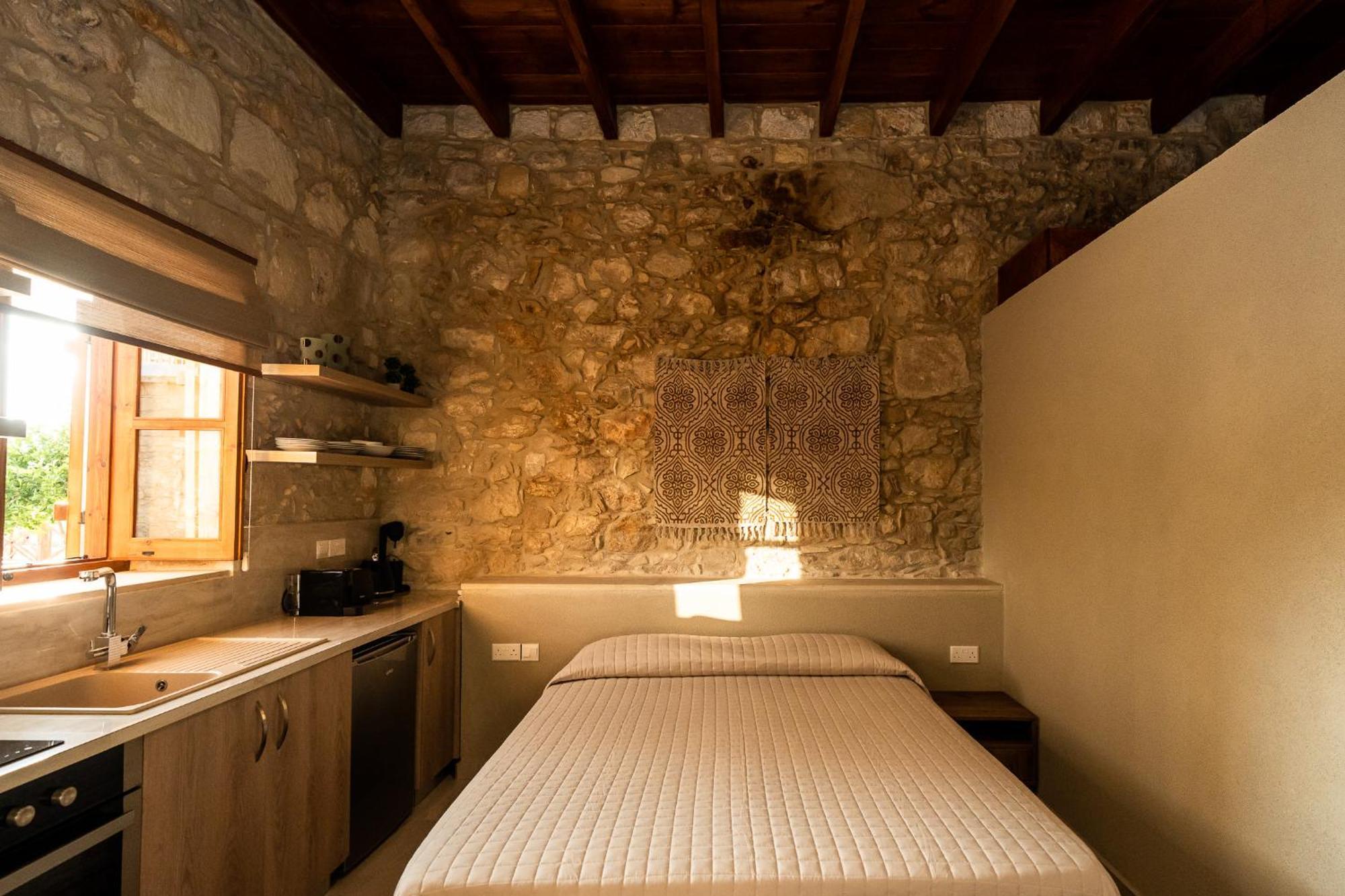 Harma Traditional Boutique Suites Paphos ห้อง รูปภาพ