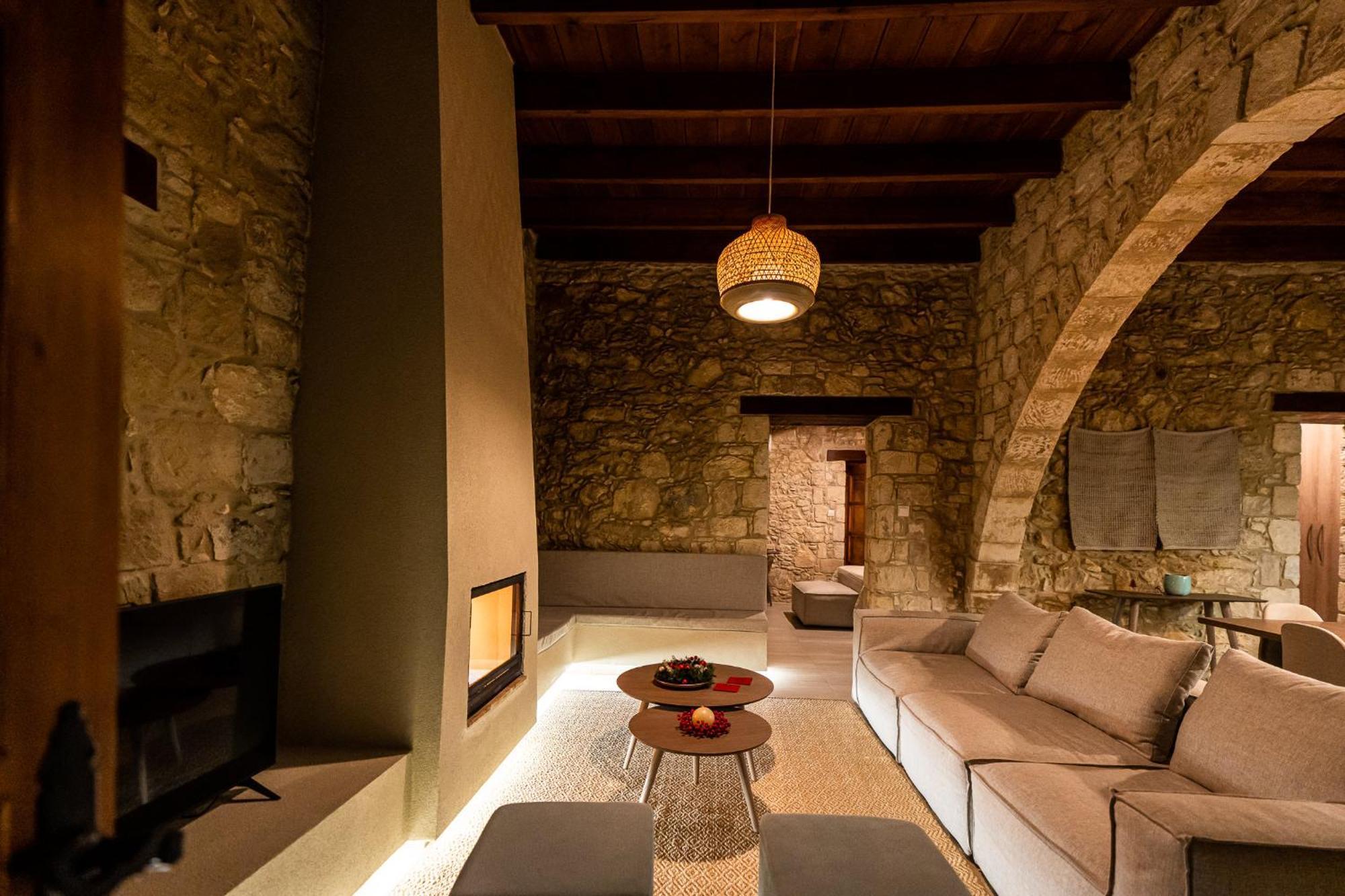 Harma Traditional Boutique Suites Paphos ห้อง รูปภาพ