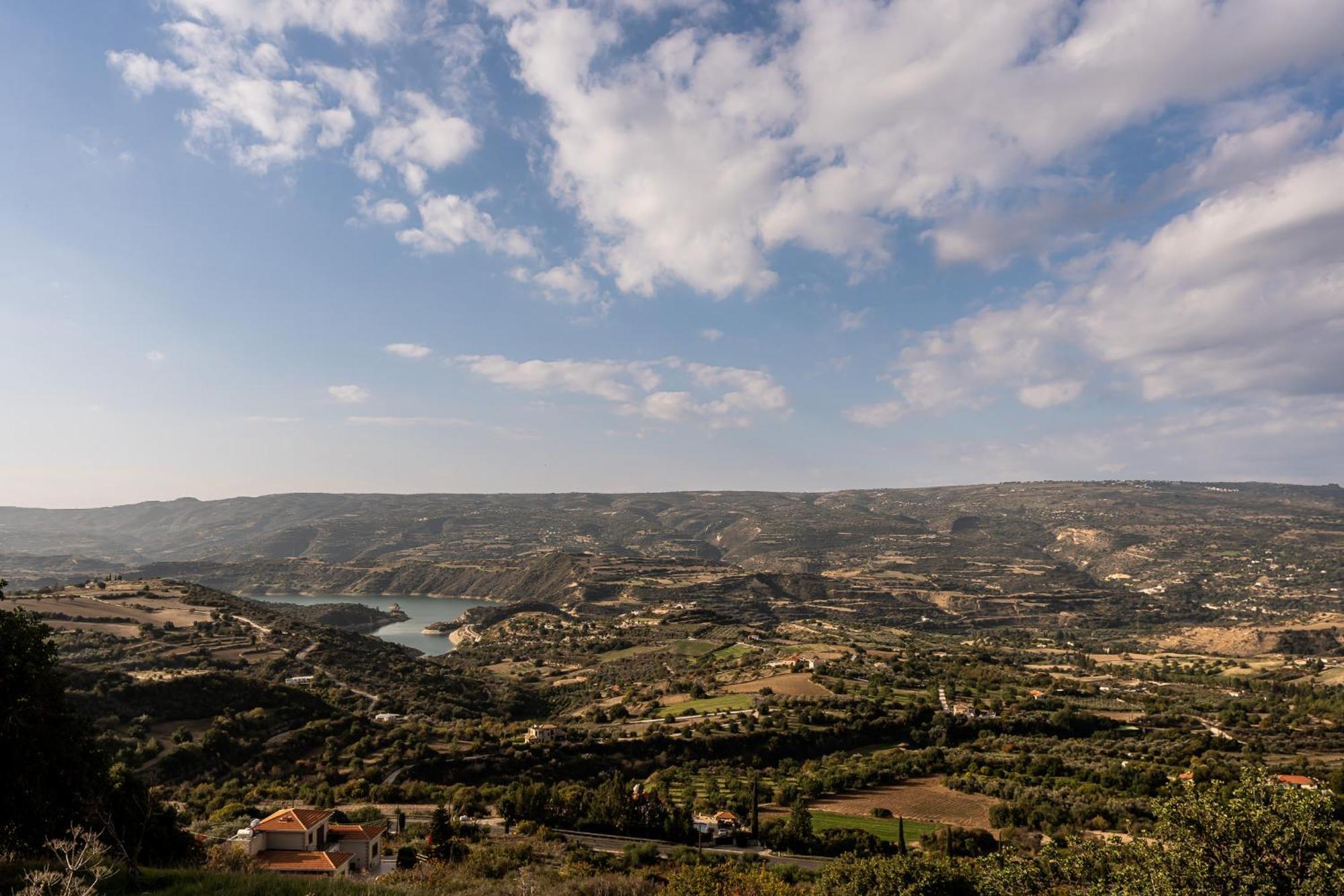 Harma Traditional Boutique Suites Paphos ภายนอก รูปภาพ