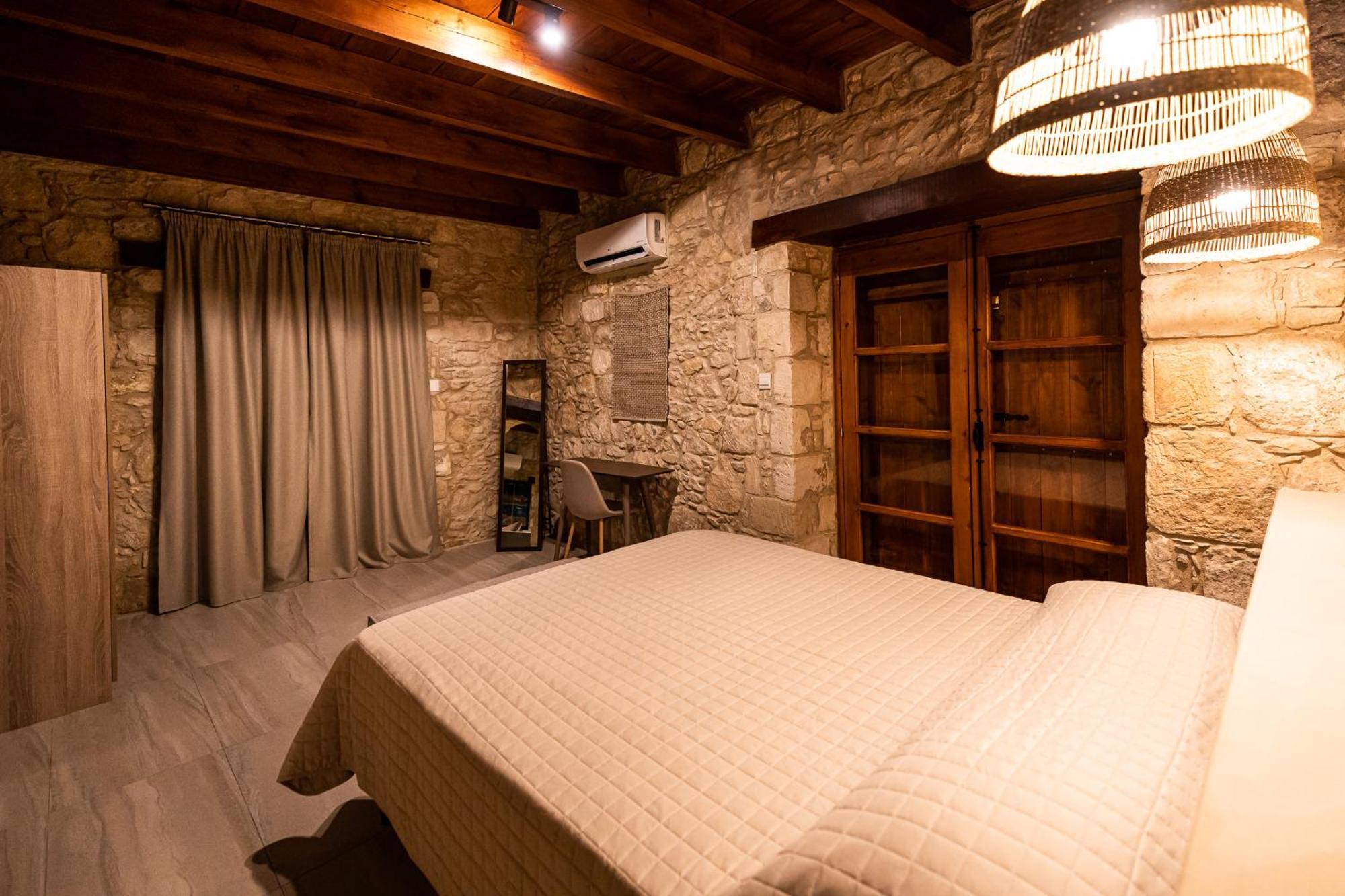 Harma Traditional Boutique Suites Paphos ห้อง รูปภาพ