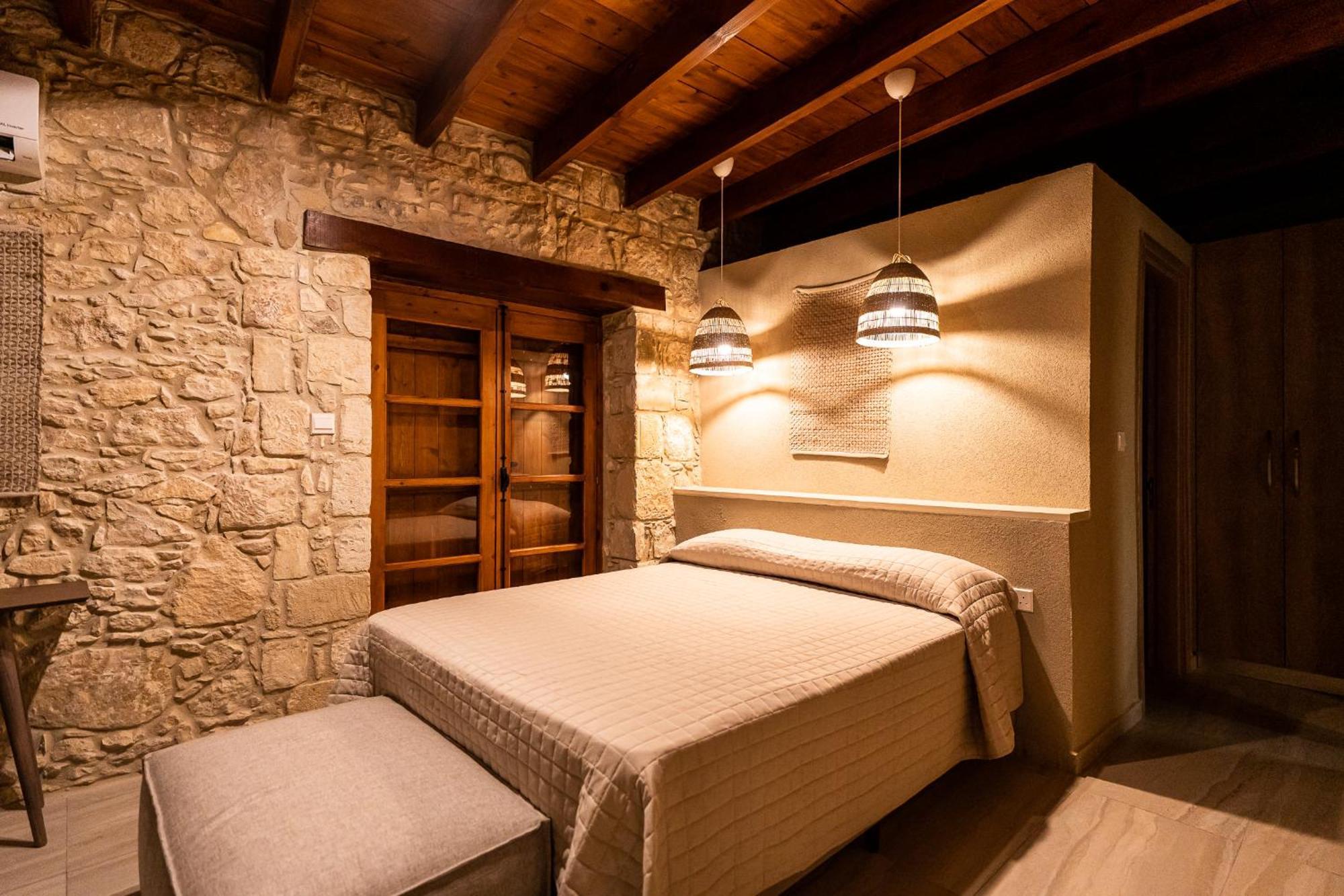 Harma Traditional Boutique Suites Paphos ห้อง รูปภาพ