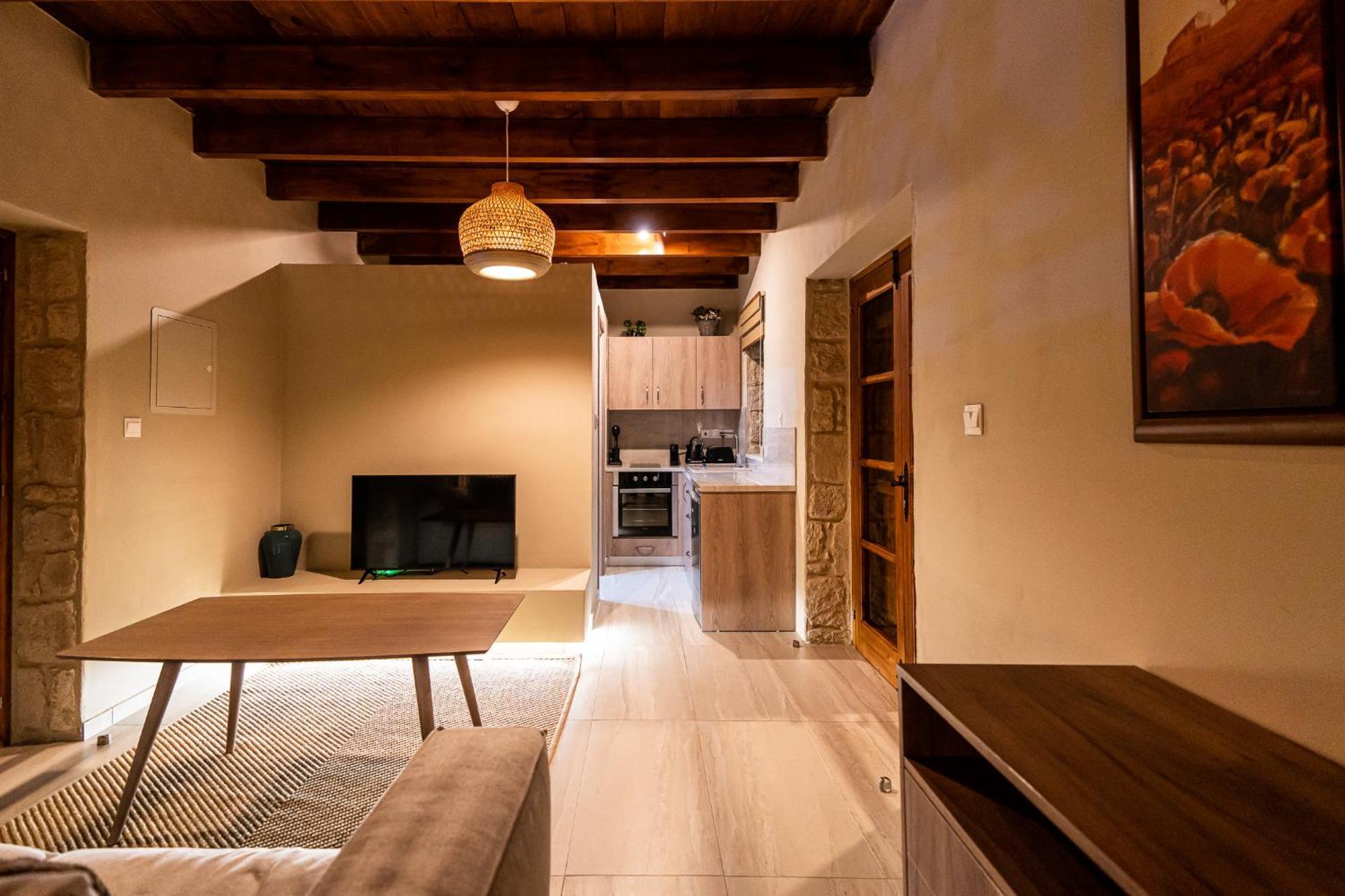 Harma Traditional Boutique Suites Paphos ห้อง รูปภาพ